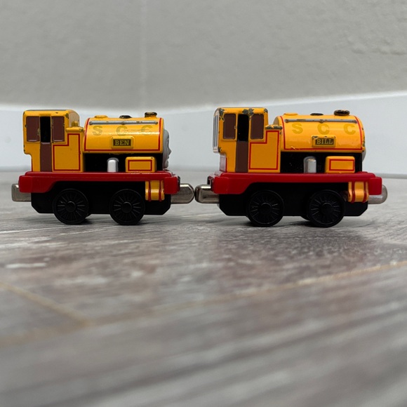 Diecast Bill and Ben with Magnets - Picture 3 of 8